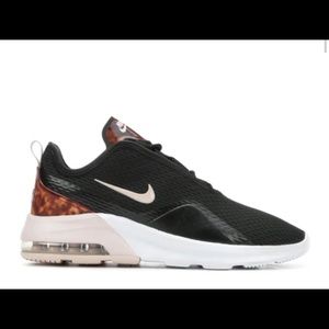 Nike Air Max Motion 2 Womens Running Shoes